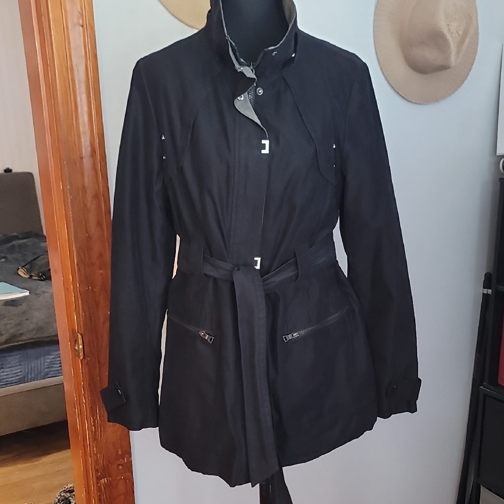 Jones New York Black Trench Coat with Belt